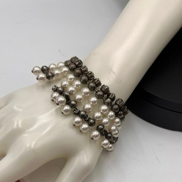 Lanvin White Faux Pearl Gray Crystal Beaded Toggle Antique Gunmetal Bracelet - Picture 1 of 10